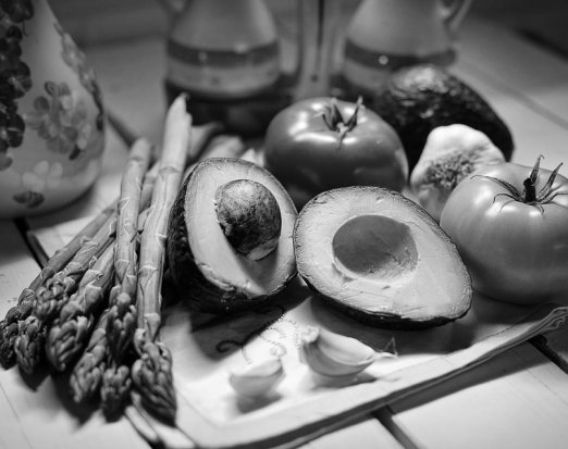Asparagus, Avocados, Tomatoes & Garlic Cloves