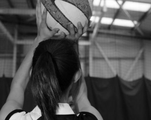 Girl playing netball